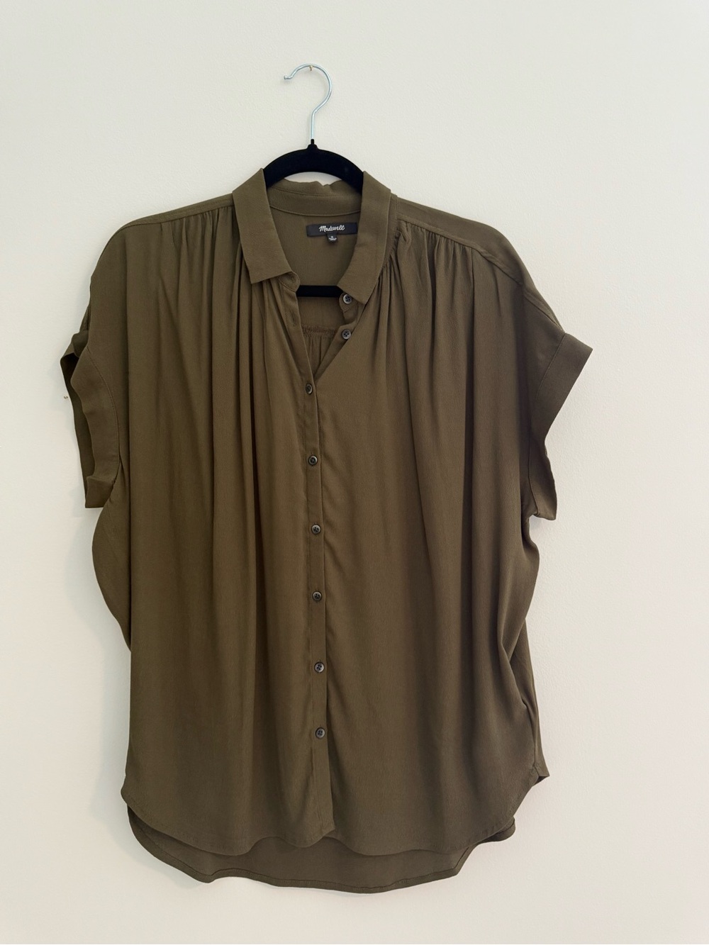 Madewell Short-Sleeve Button-Down Shirt in Olive